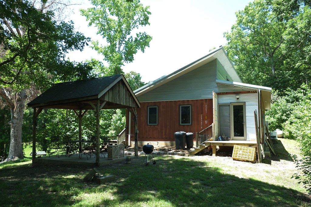Expandable house, example photo 2