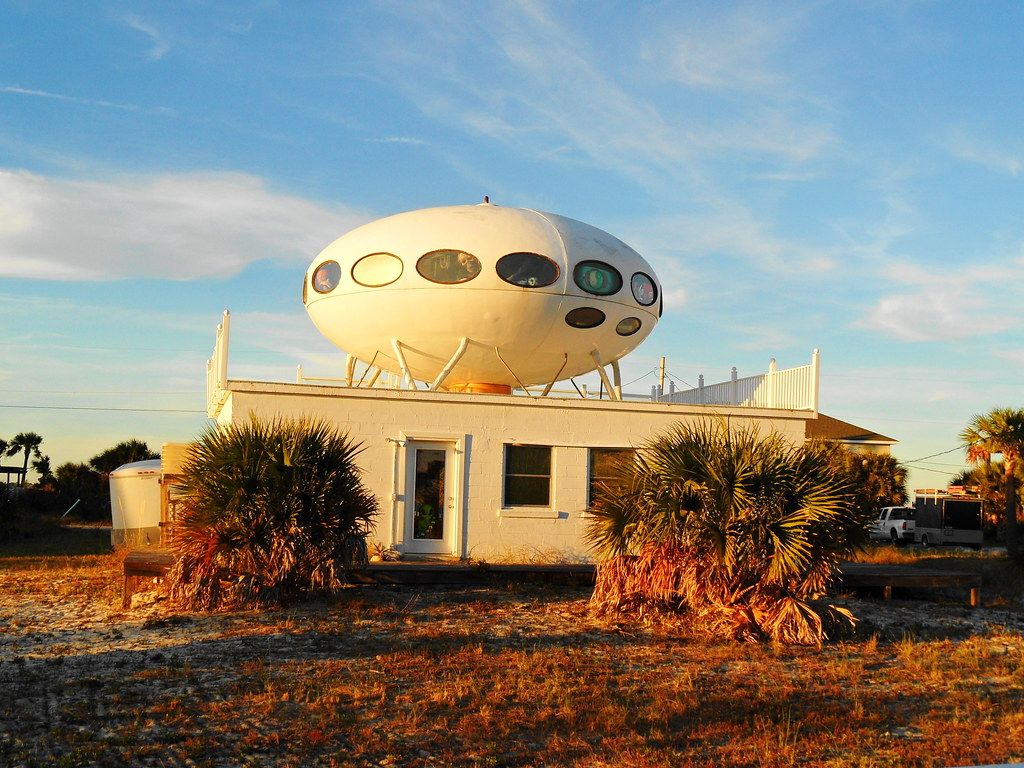 capsule glamping, example photo